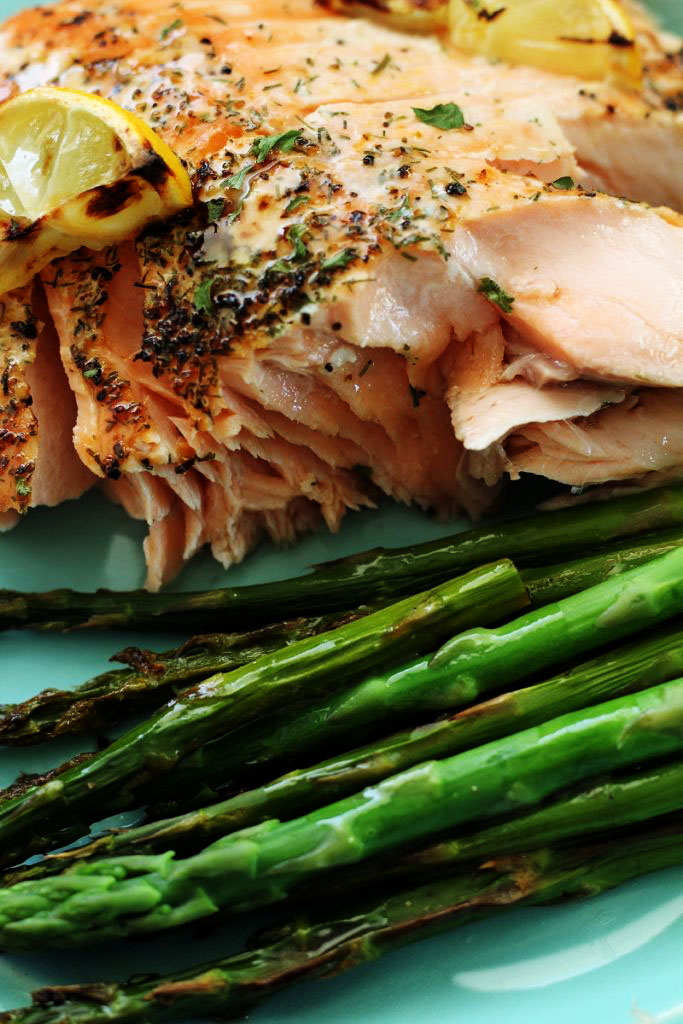 One Pan Salmon and Asparagus with Butter and Dill