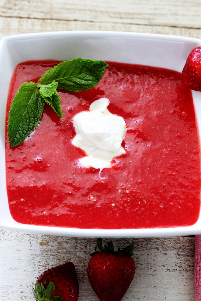 Easy Cold Strawberry Soup - My Recipe Treasures