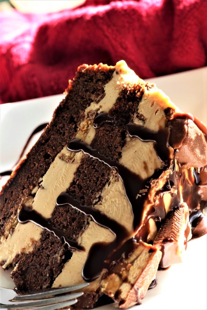Snicker Brownie Ice Cream Cake