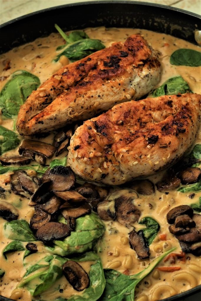 Tuscan Chicken Mac and Cheese With Mushrooms