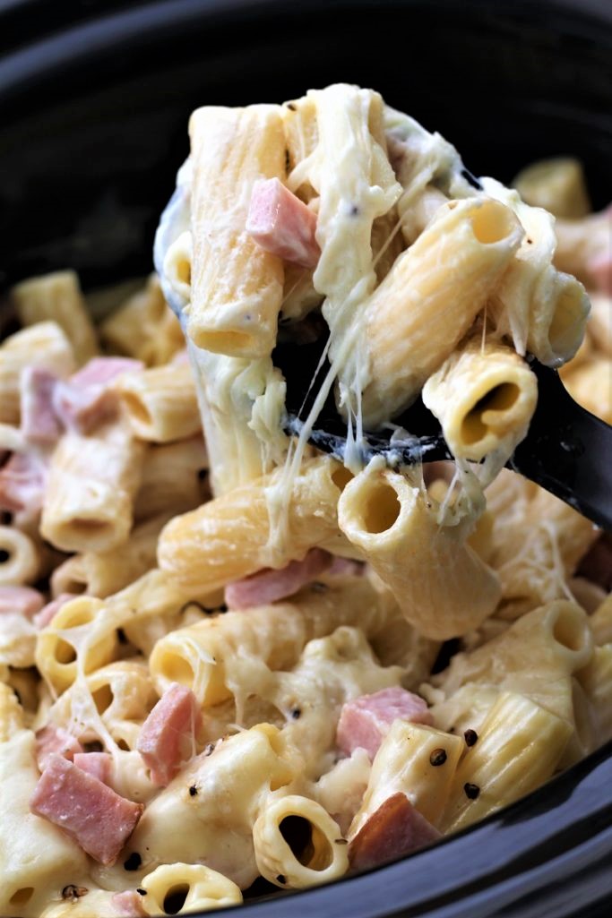 Easy Ham and Cheese Pasta