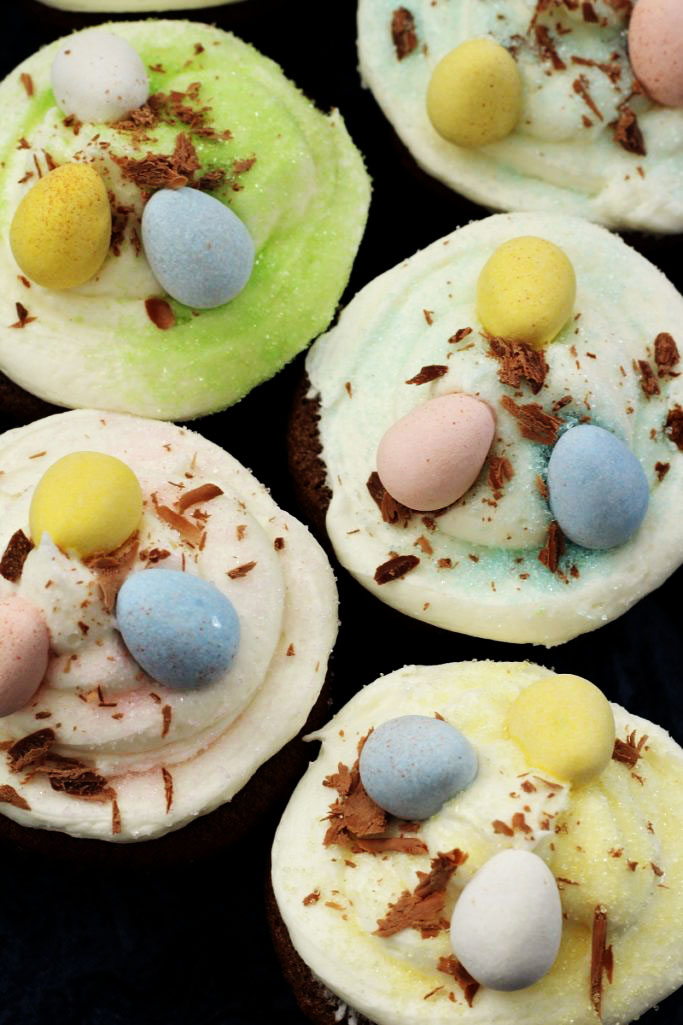 Copy Cat Kneader Easter Cupcakes