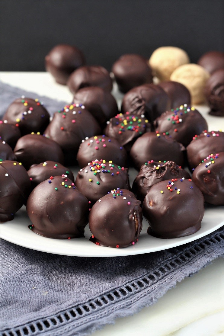 Reese’s Copycat Peanut Butter Balls