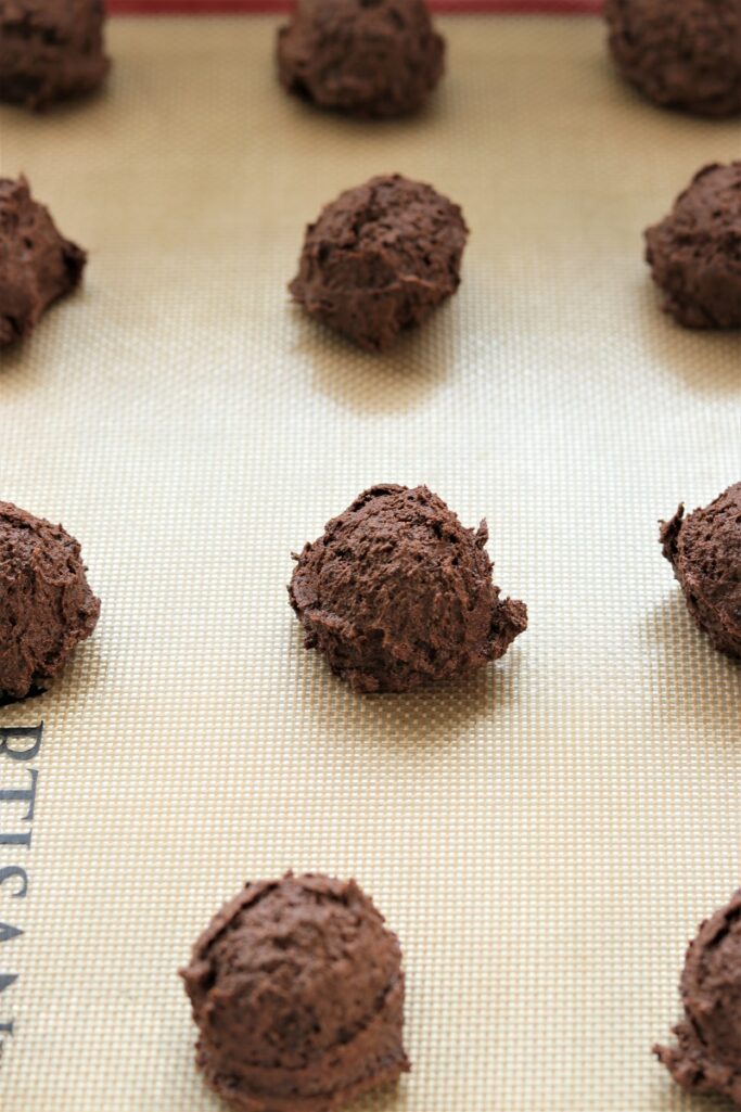 Copycat Crumbl Chocolate Oreo Cookies - My Recipe Treasures