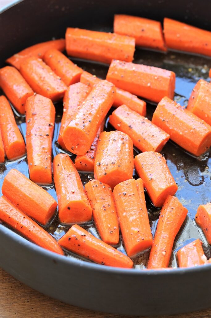 Honey Roasted Garlic Carrots