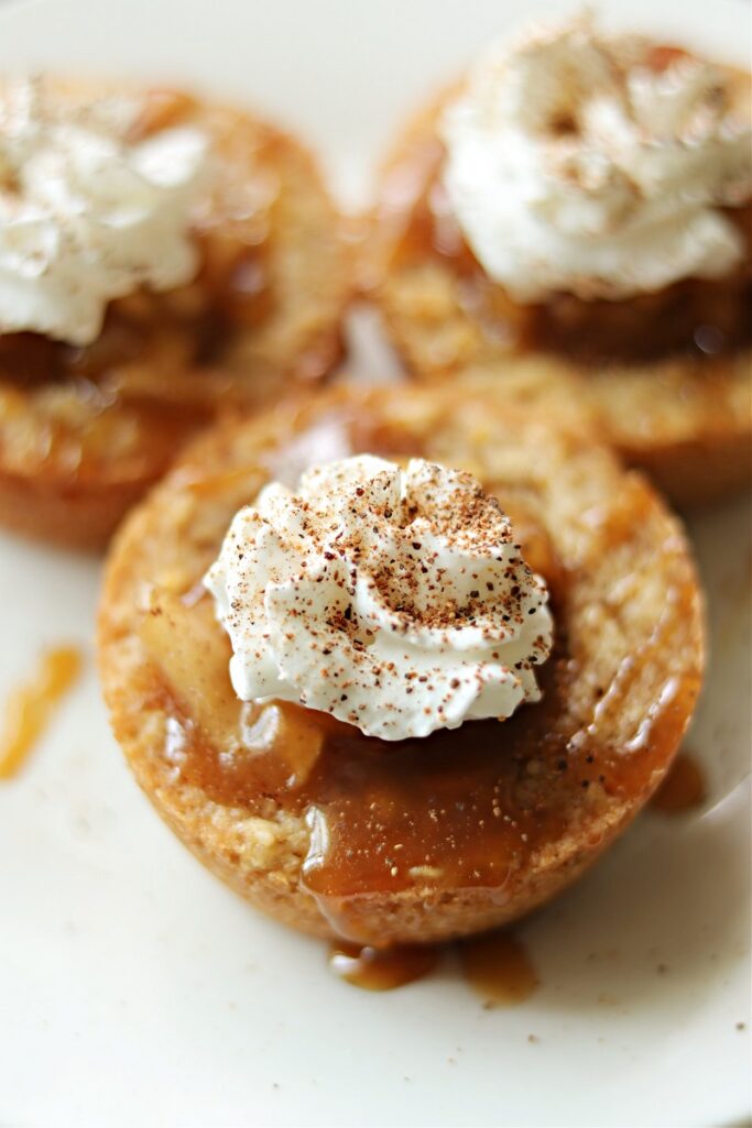 Apple Crisp Cookie Cups