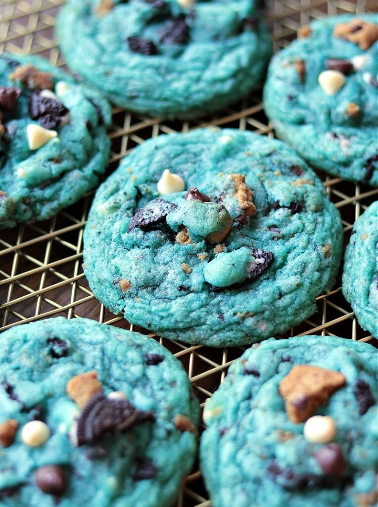Copycat Cookie Monster Cookies