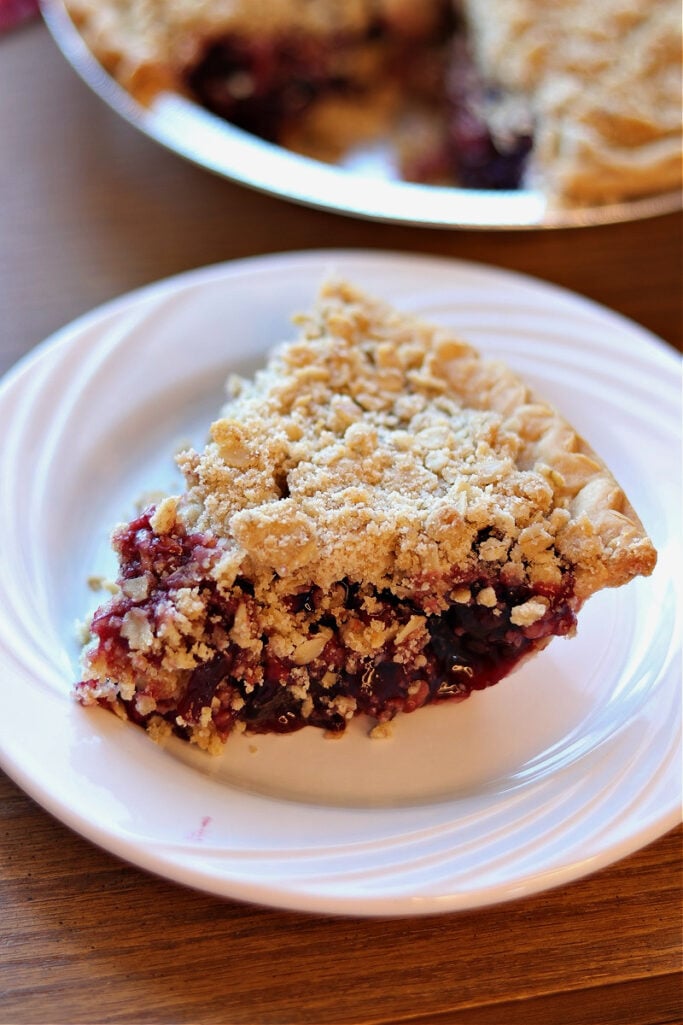 Cherry Crumble Pie