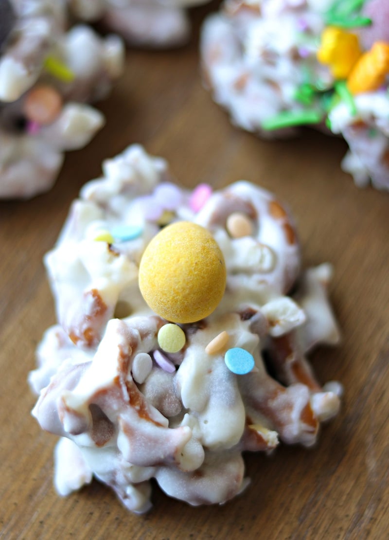 Easter Chocolate Pretzel Clusters