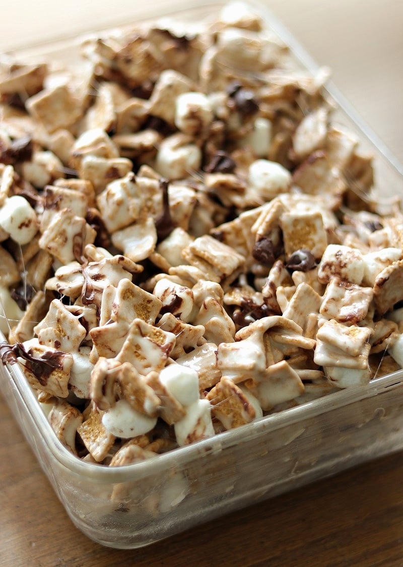 S’mores Golden Grahams Bars